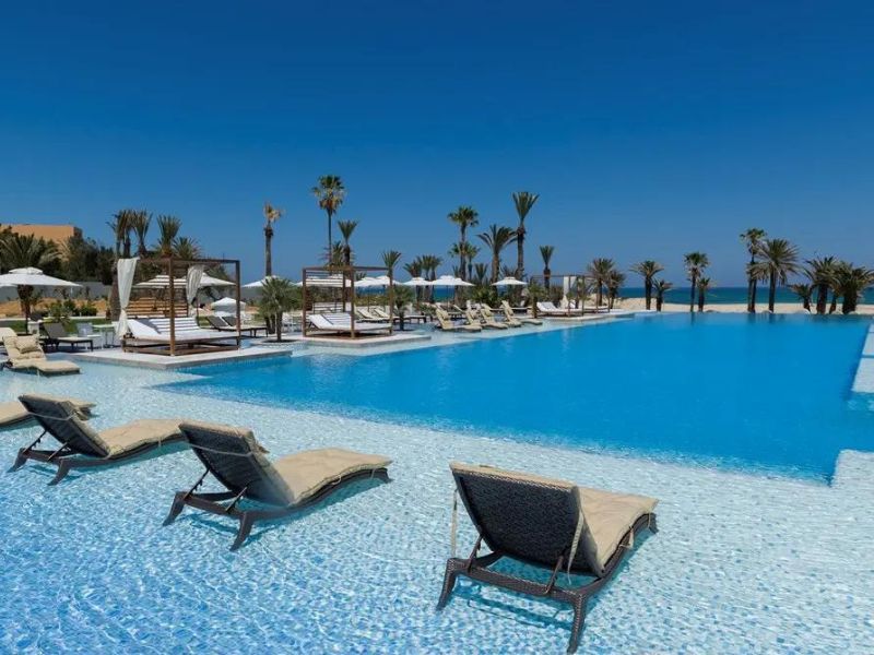 jaz tour khalaf pool